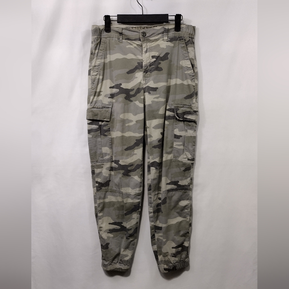American Eagle Camo Cargo Pants Womens 6 Green Boho Retro 90s Y2K Utility - Picture 2 of 9